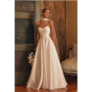 Lulus Khalida White Satin Pleated Strapless Bodice Wedding Gown Dress NWT Small